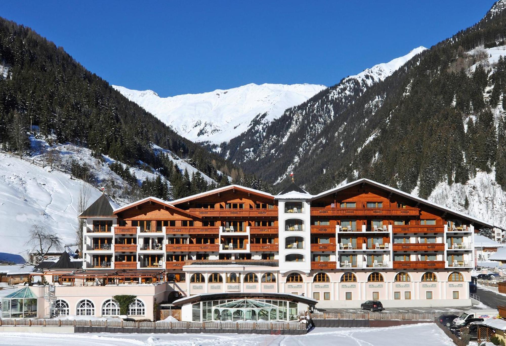 Wellness & Relax Hotel Milderer Hof Neustift im Stubaital Exterior foto