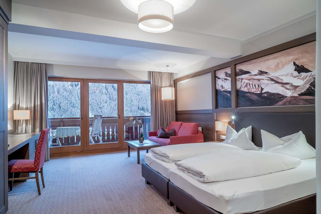 Wellness & Relax Hotel Milderer Hof Neustift im Stubaital Exterior foto