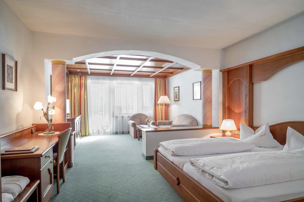 Wellness & Relax Hotel Milderer Hof Neustift im Stubaital Exterior foto